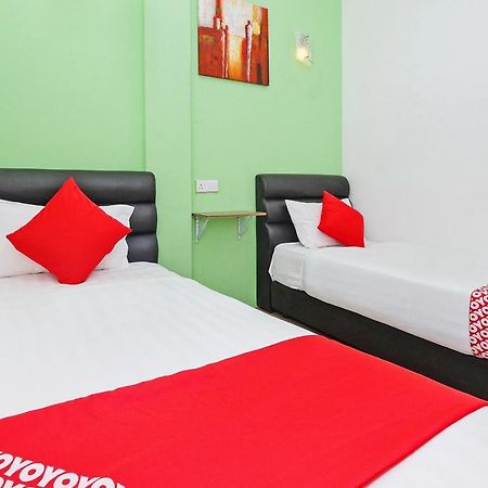 Oyo 850 Gold Star Hotel Chukai Zewnętrze zdjęcie