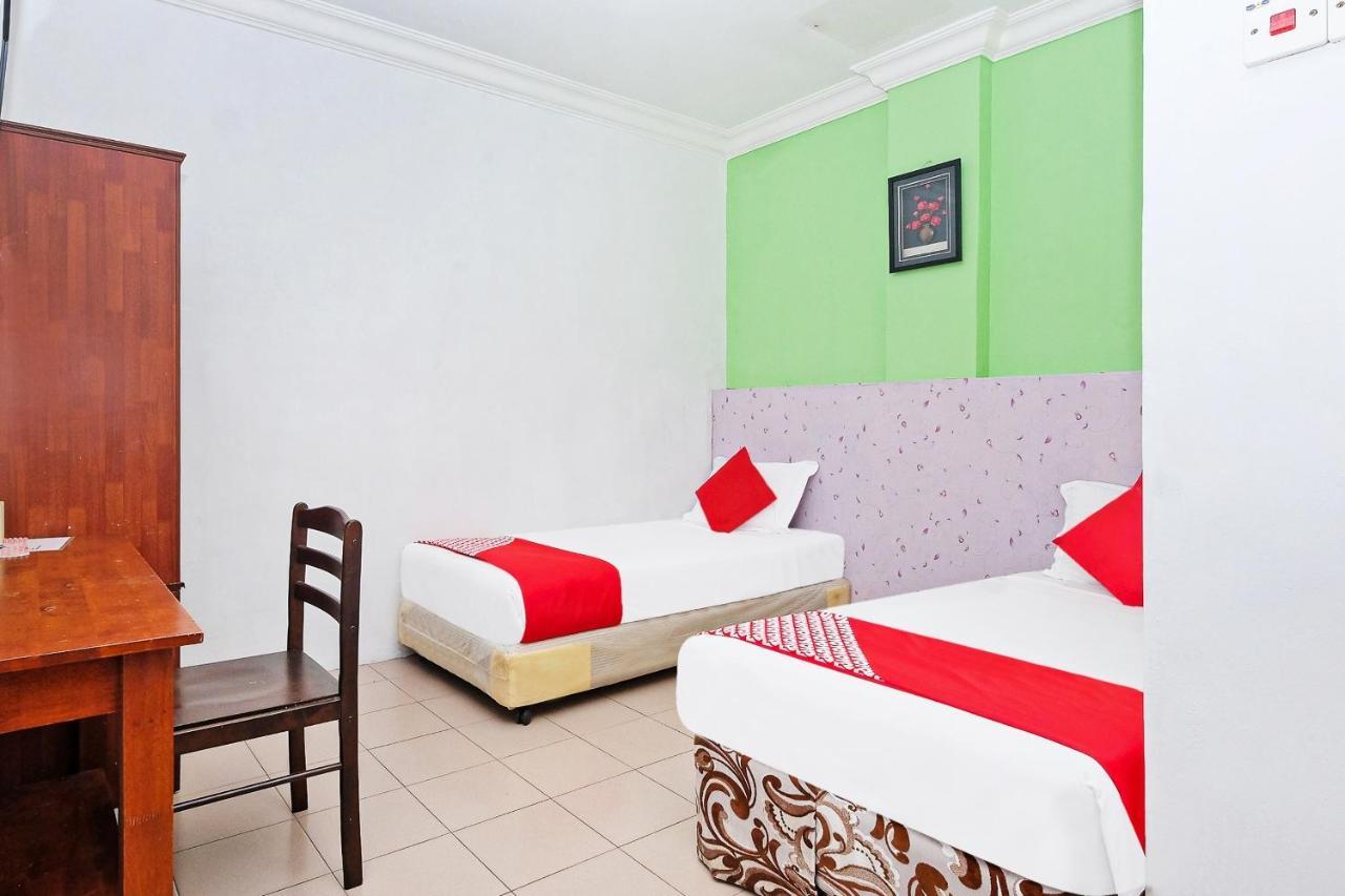 Oyo 850 Gold Star Hotel Chukai Zewnętrze zdjęcie