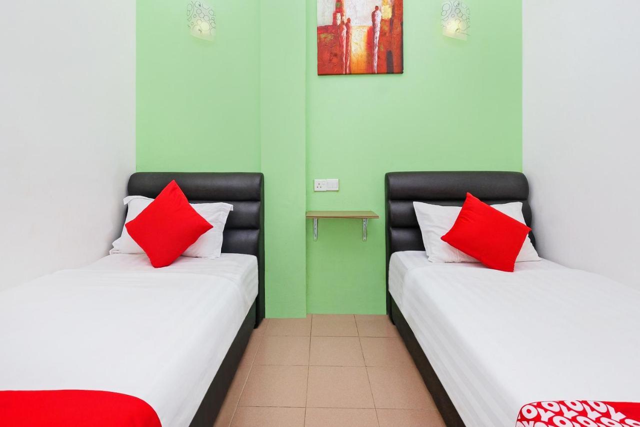Oyo 850 Gold Star Hotel Chukai Zewnętrze zdjęcie