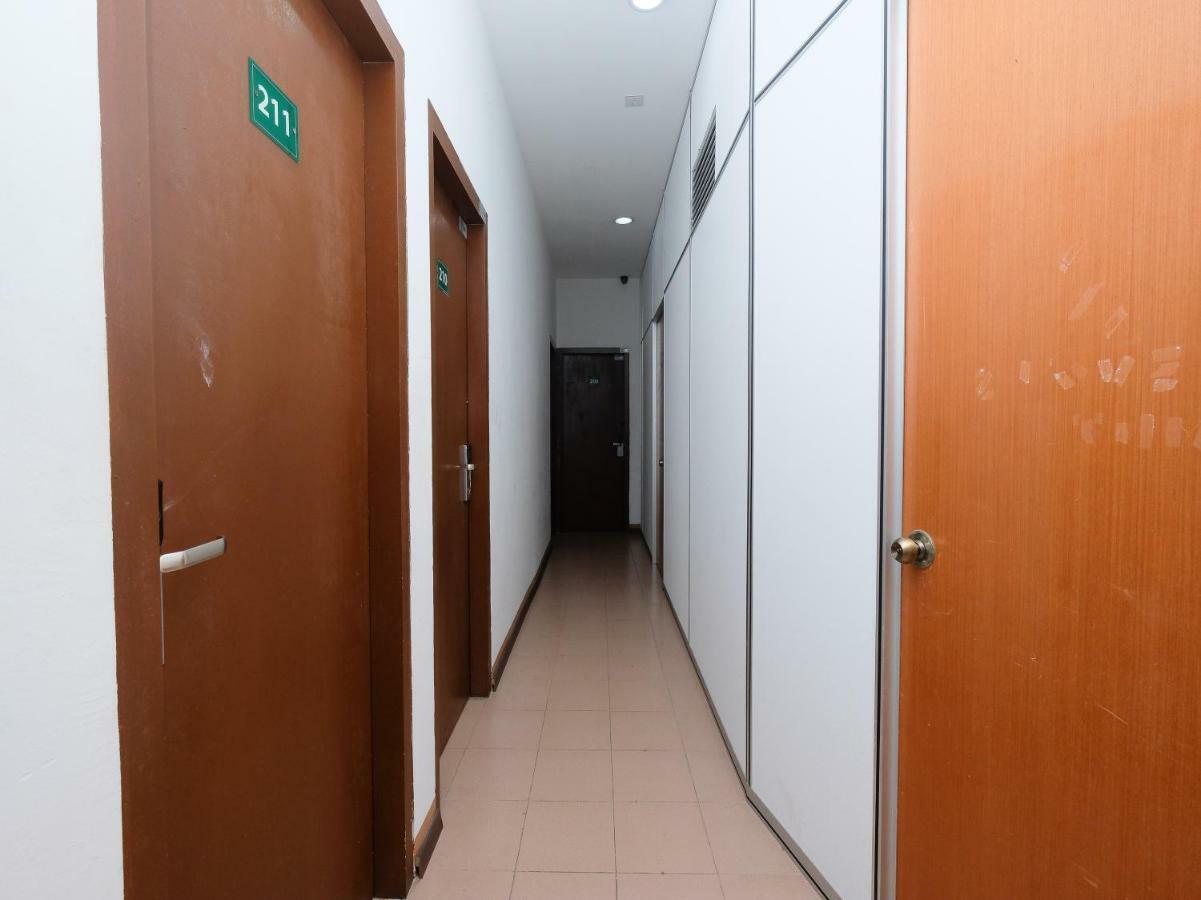 Oyo 850 Gold Star Hotel Chukai Zewnętrze zdjęcie