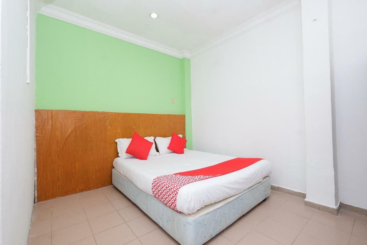 Oyo 850 Gold Star Hotel Chukai Zewnętrze zdjęcie