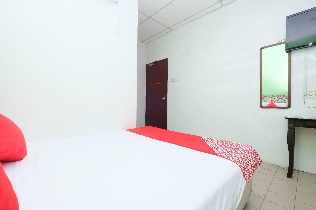 Oyo 850 Gold Star Hotel Chukai Zewnętrze zdjęcie